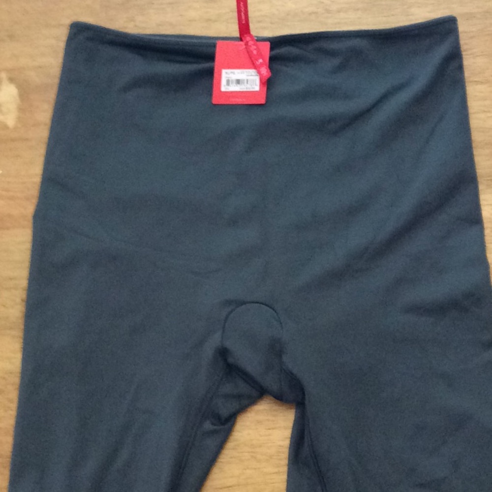 NWT. Spanx simplicity large thigh highs large